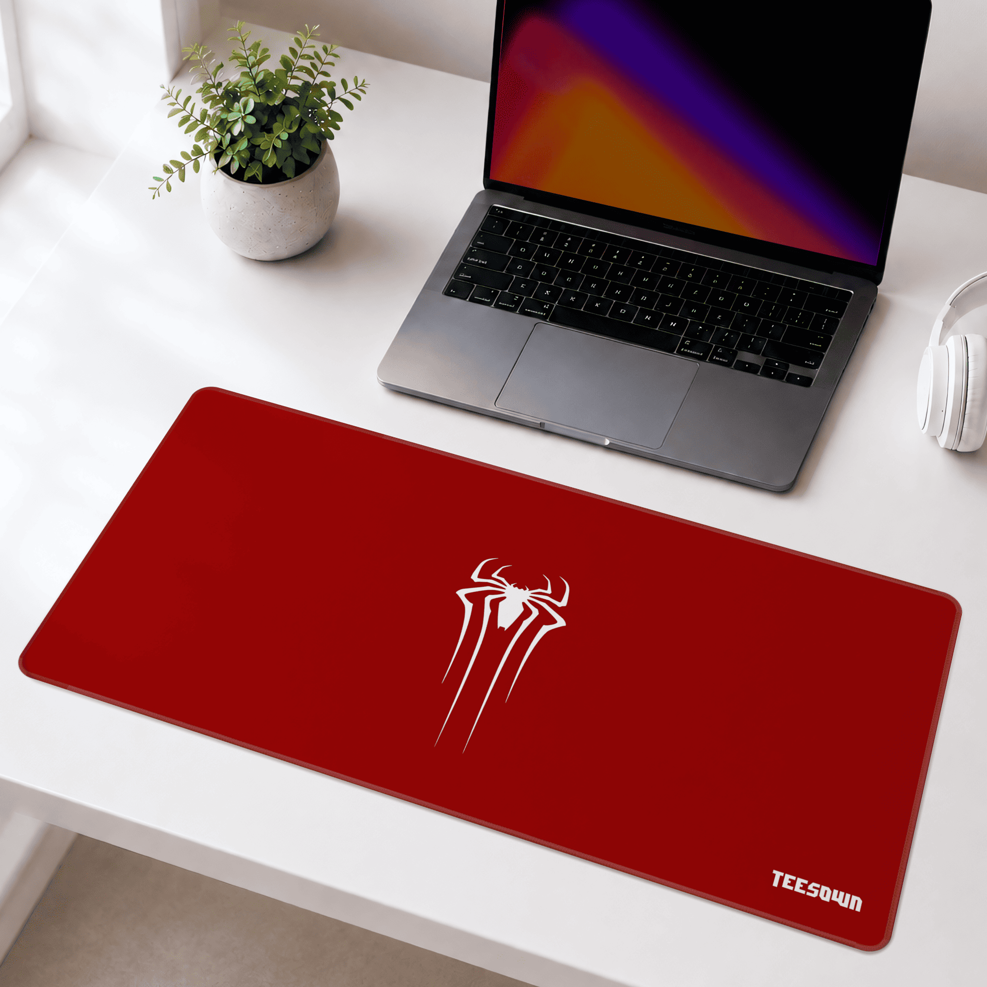 Ultimate Spider Symbol Deskmat
