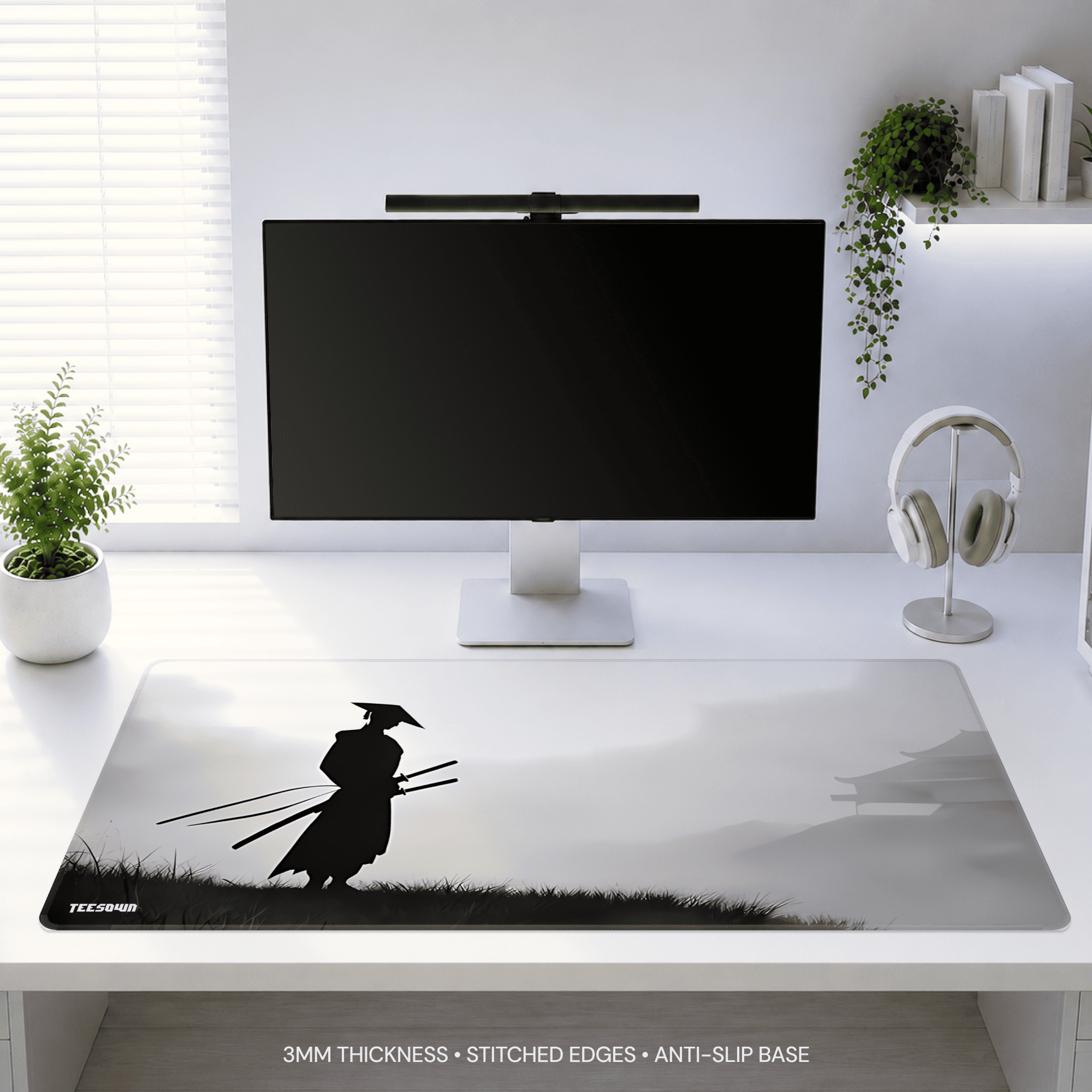 XXL - Silent Ronin Anime Deskmat