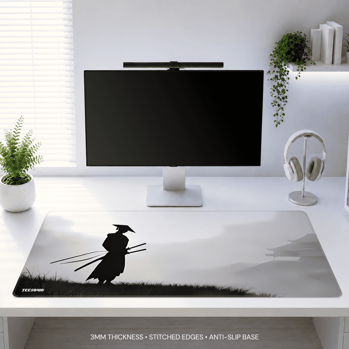 XXL - Silent Ronin Anime Deskmat